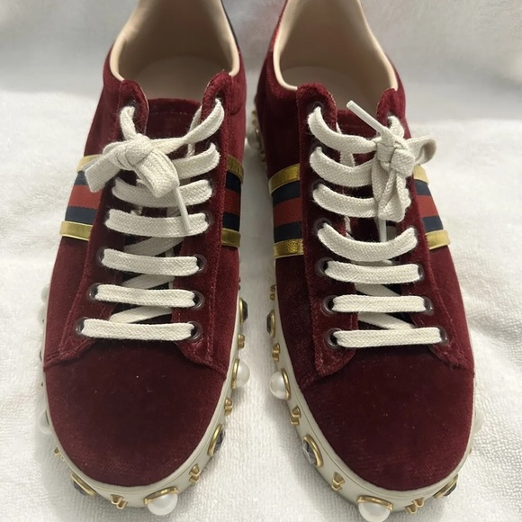 $1180 LkNEW GUCCI Burgundy Velvet New Ace Faux-Pearl Platform Sneakers RARE 37.5 - Picture 3 of 14